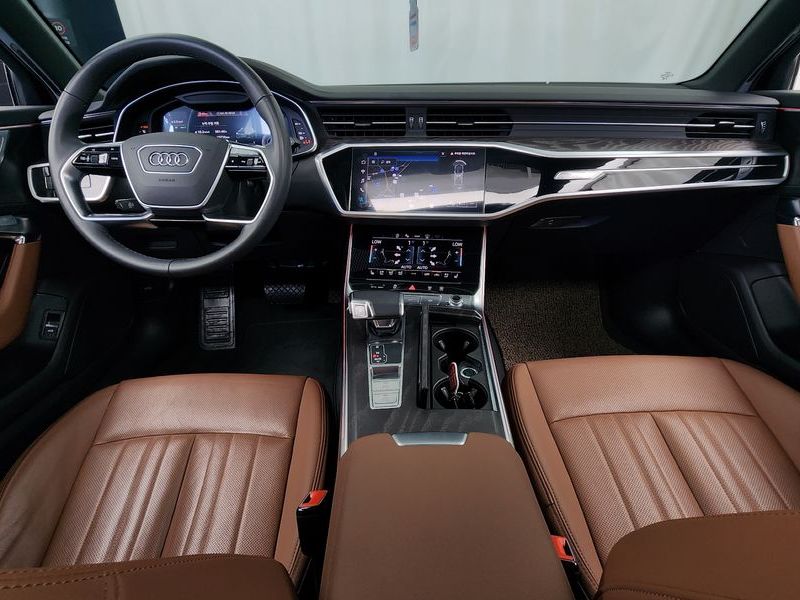 2023 Audi A6 45 TFSI Premium photo 7