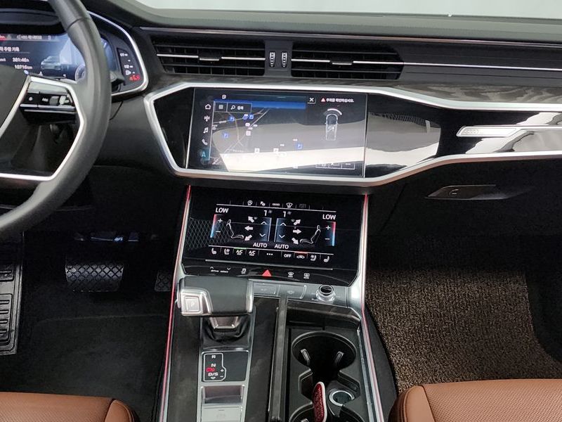 2023 Audi A6 45 TFSI Premium photo 14