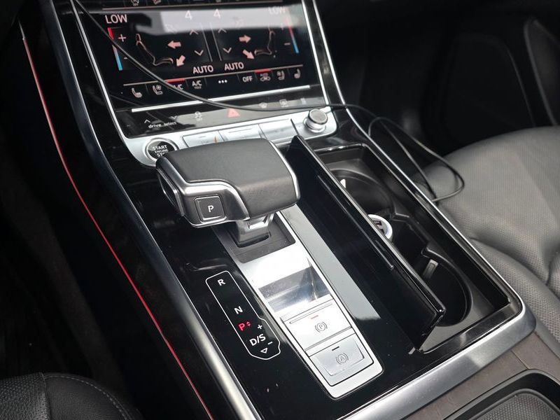 2021 Audi Q7 45 TDI Quattro Premium photo 9