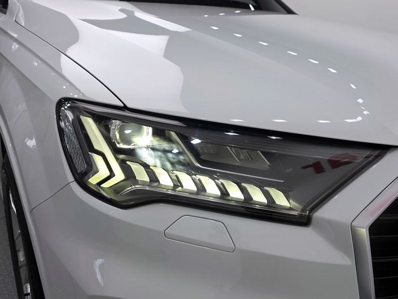 2021 Audi Q7 45 TDI Quattro Premium photo 22