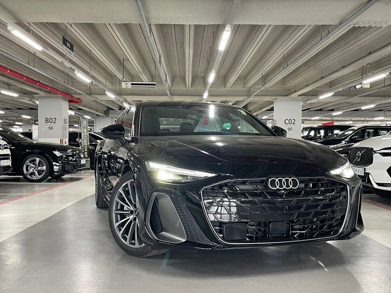 2026 Audi A6 45 TFSI Quattro S Line photo 1