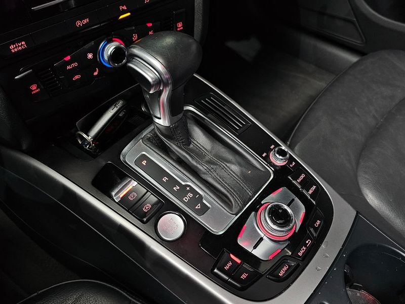 2014 Audi A4 2.0 TDI Quattro Dynamic B8 photo 9
