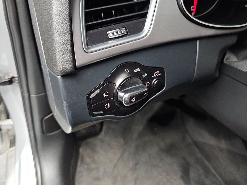 2014 Audi A4 2.0 TDI Quattro Dynamic B8 photo 19