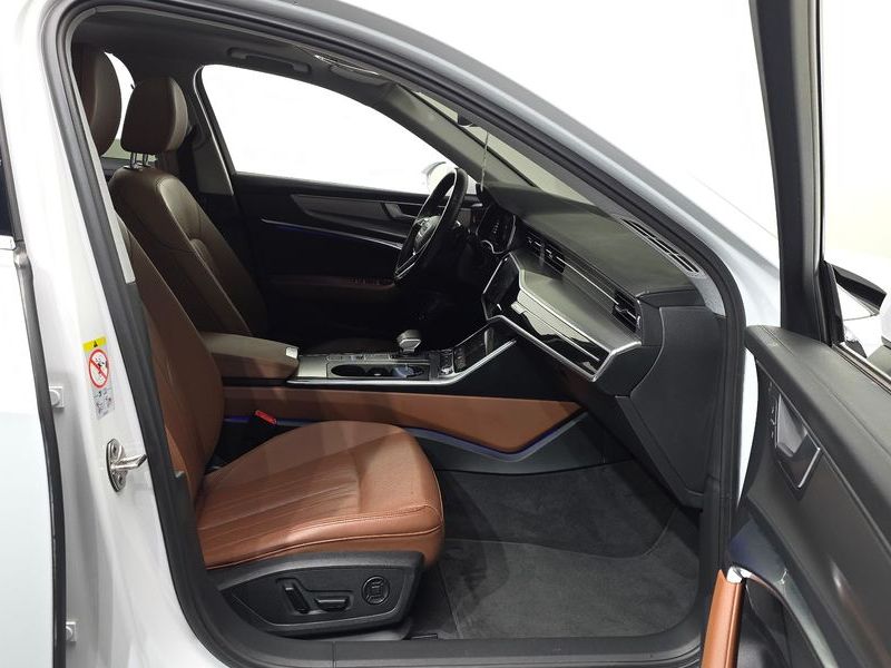 2023 Audi A6 40 TDI photo 11