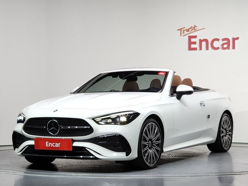 2024 Mercedes-Benz E-Class CLE450 4MATIC Cabriolet photo 1