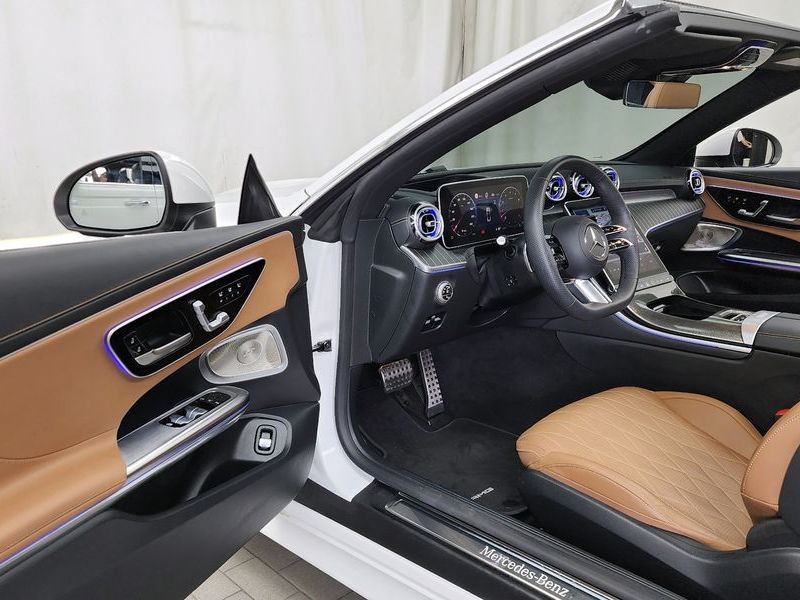 2024 Mercedes-Benz E-Class CLE450 4MATIC Cabriolet photo 10