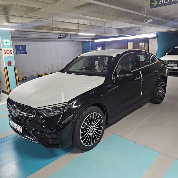 2026 Mercedes-Benz C-Class GLC300 4MATIC Coupe photo 1