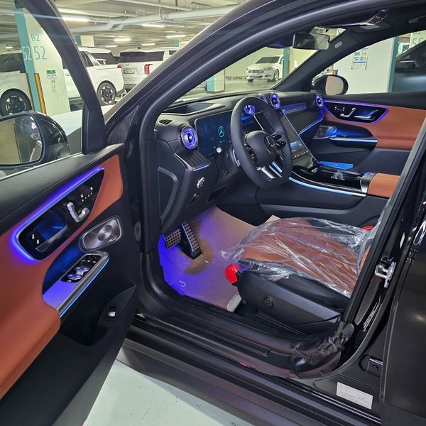 2026 Mercedes-Benz C-Class GLC300 4MATIC Coupe photo 7