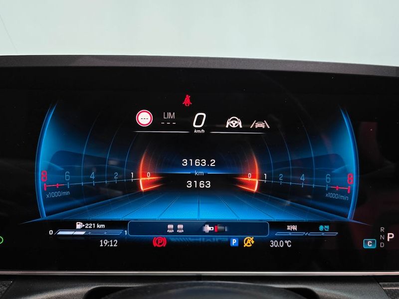 2026 Mercedes-Benz E-Class AMG CLE53 4MATIC+ Cabriolet photo 8