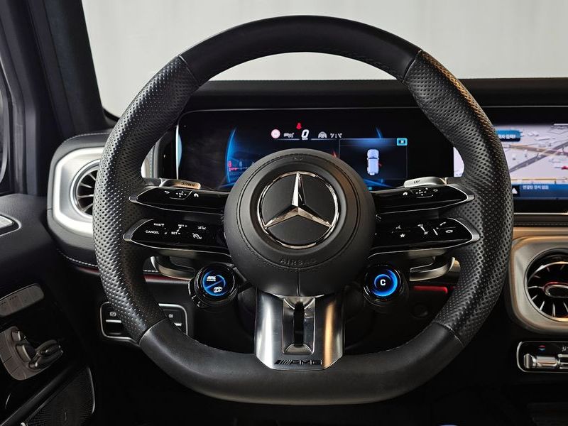 2025 Mercedes-Benz CLA AMG G63 photo 13