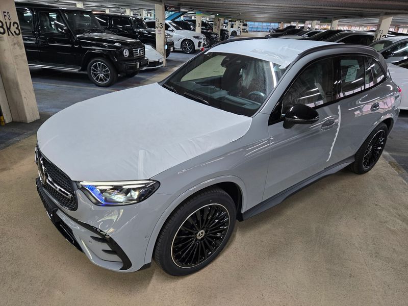 2026 Mercedes-Benz C-Class GLC300 4MATIC AMG Line photo 1
