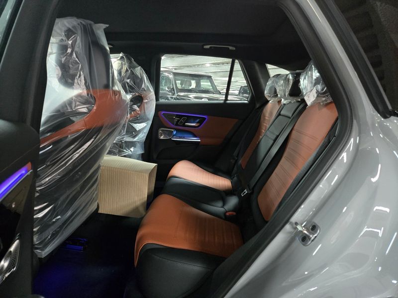 2026 Mercedes-Benz C-Class GLC300 4MATIC AMG Line photo 12
