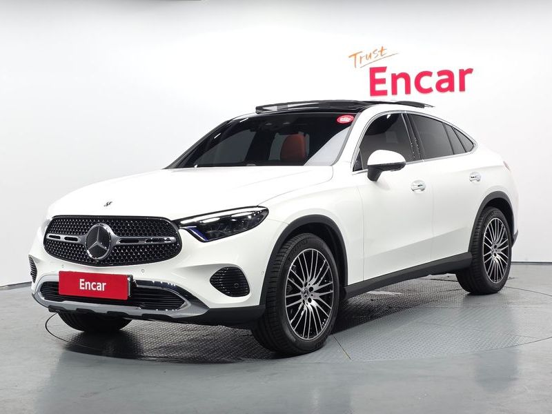 2026 Mercedes-Benz C-Class GLC300 4MATIC Avnatgarde Coupe photo 1