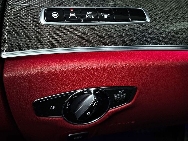 2019 Mercedes-Benz S-Class CLS400d 4MATIC AMG Line photo 28