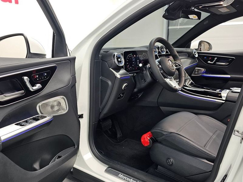 2026 Mercedes-Benz C-Class GLC300 4MATIC Avnatgarde Coupe photo 10