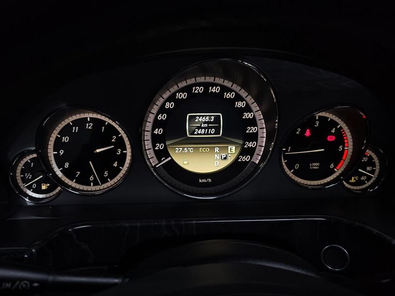 2012 Mercedes-Benz E-Class E220 CDI Avantgarde photo 8