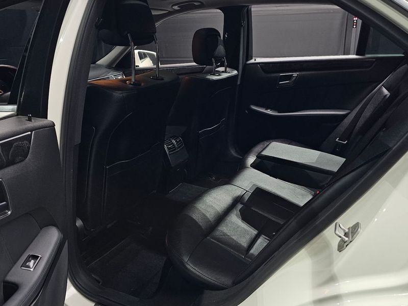 2012 Mercedes-Benz E-Class E220 CDI Avantgarde photo 11