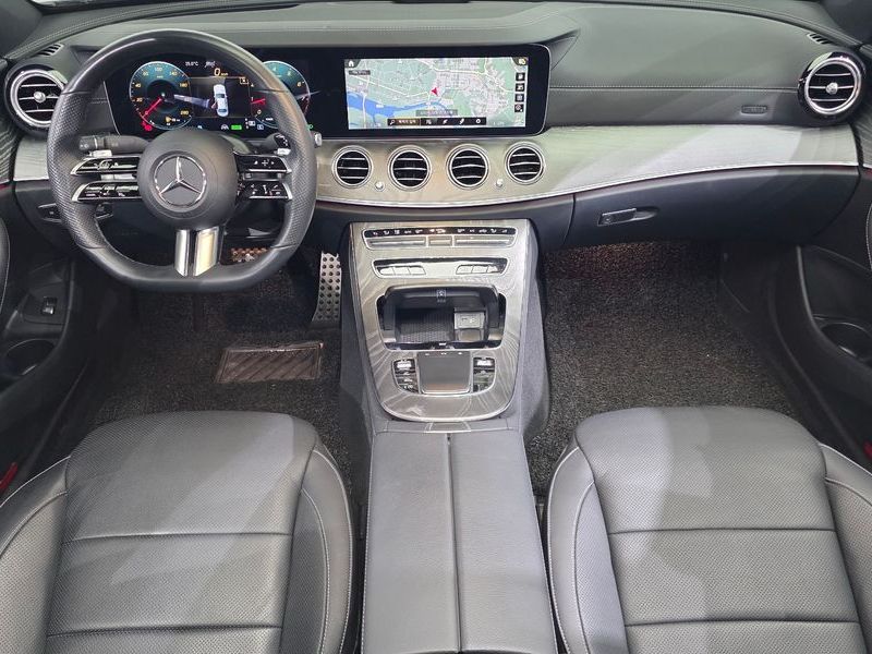 2022 Mercedes-Benz E-Class E350 4MATIC AMG Line photo 7
