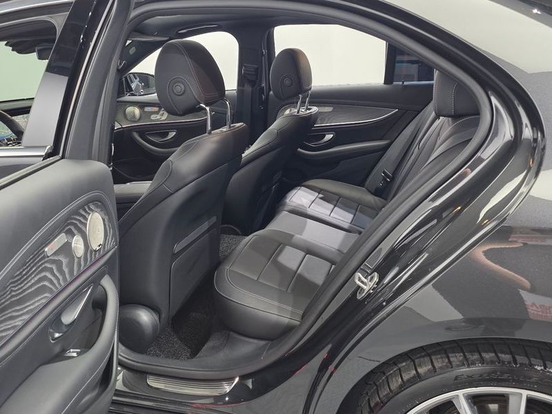 2022 Mercedes-Benz E-Class E350 4MATIC AMG Line photo 11