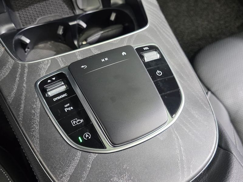 2022 Mercedes-Benz E-Class E350 4MATIC AMG Line photo 18