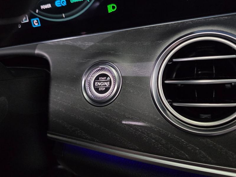 2022 Mercedes-Benz E-Class E350 4MATIC AMG Line photo 20