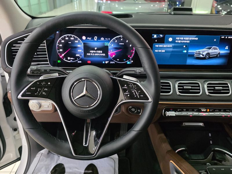 2026 Mercedes-Benz E-Class GLE450 4MATIC photo 7