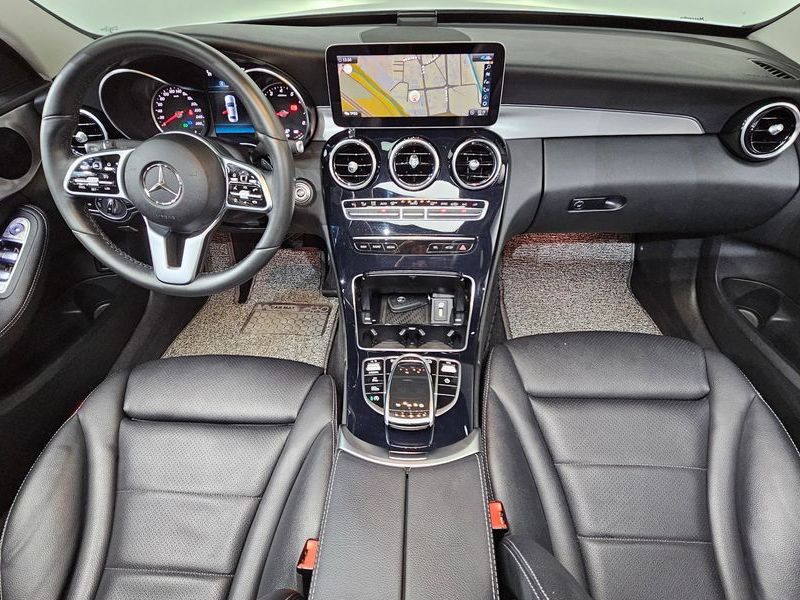 2020 Mercedes-Benz C-Class C200 Avantgarde photo 7