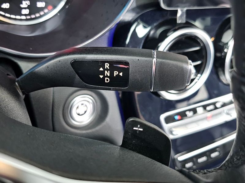 2020 Mercedes-Benz C-Class C200 Avantgarde photo 9