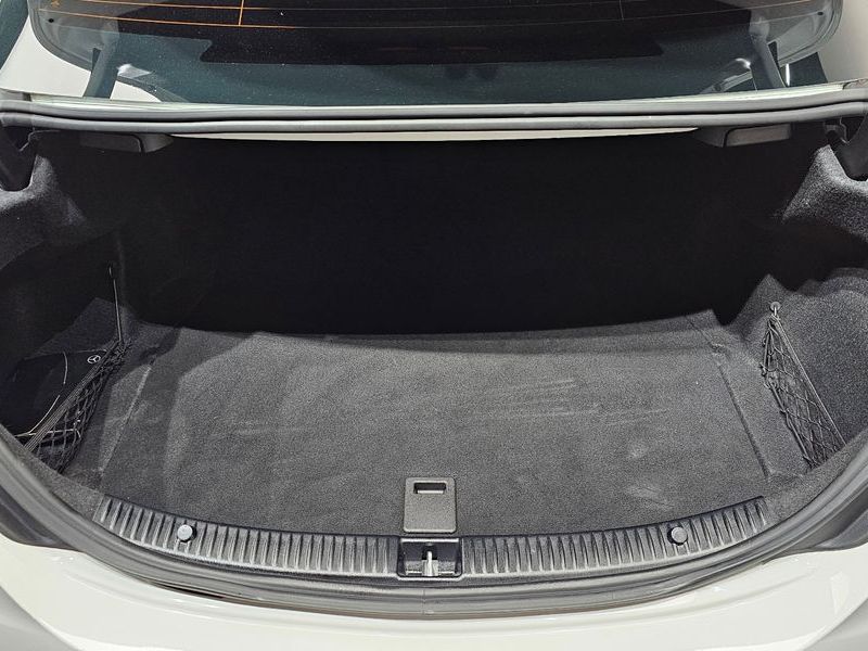 2020 Mercedes-Benz C-Class C200 Avantgarde photo 16