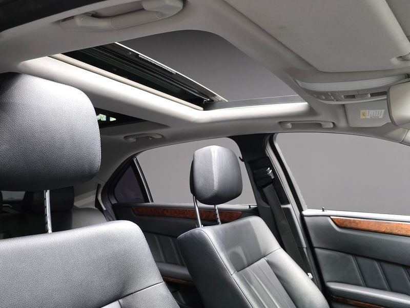 2012 Mercedes-Benz E-Class E300 Elegance photo 20
