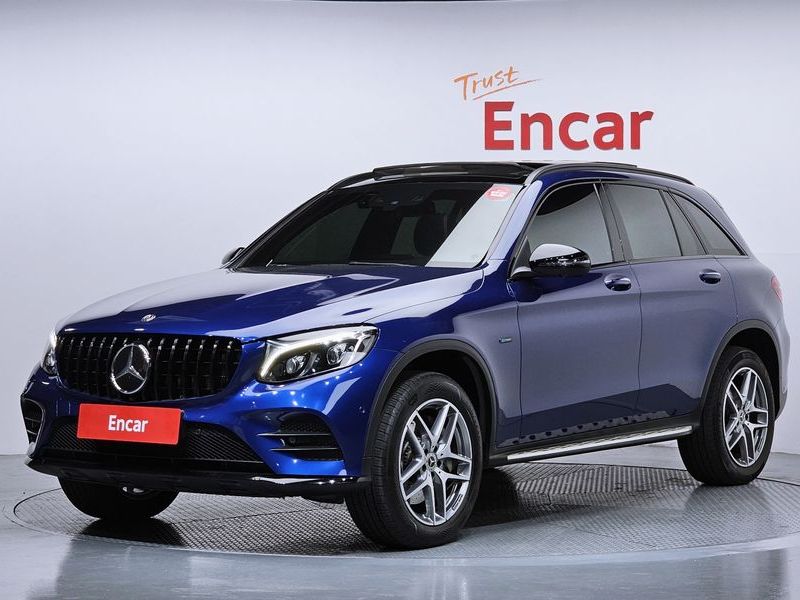 2018 Mercedes-Benz C-Class GLC350e 4MATIC AMG Line photo 1