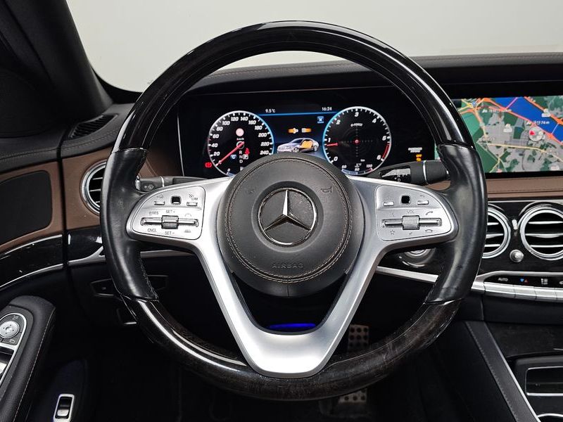 2020 Mercedes-Benz S-Class S350 d 4MATIC AMG Line photo 13