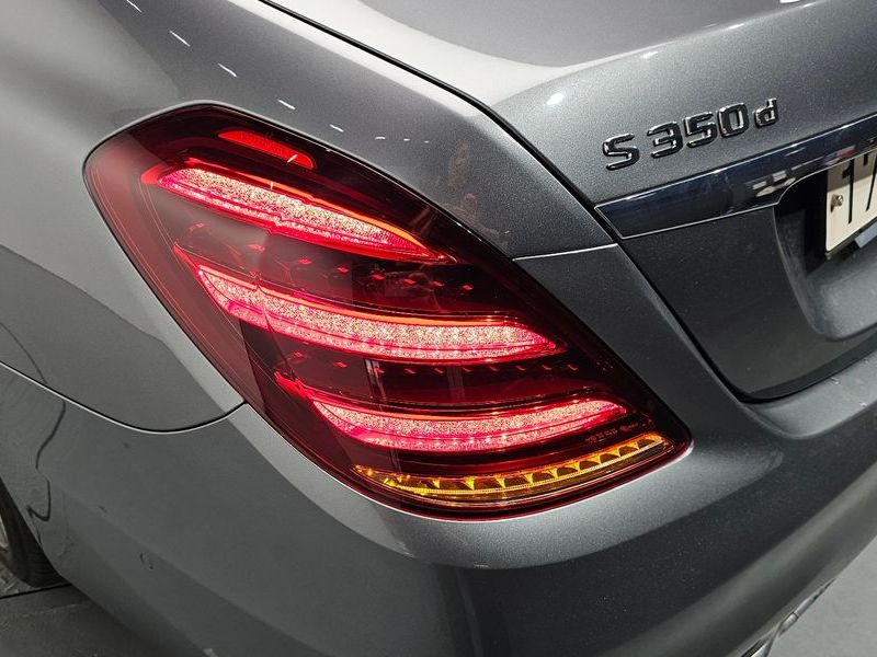2020 Mercedes-Benz S-Class S350 d 4MATIC AMG Line photo 23