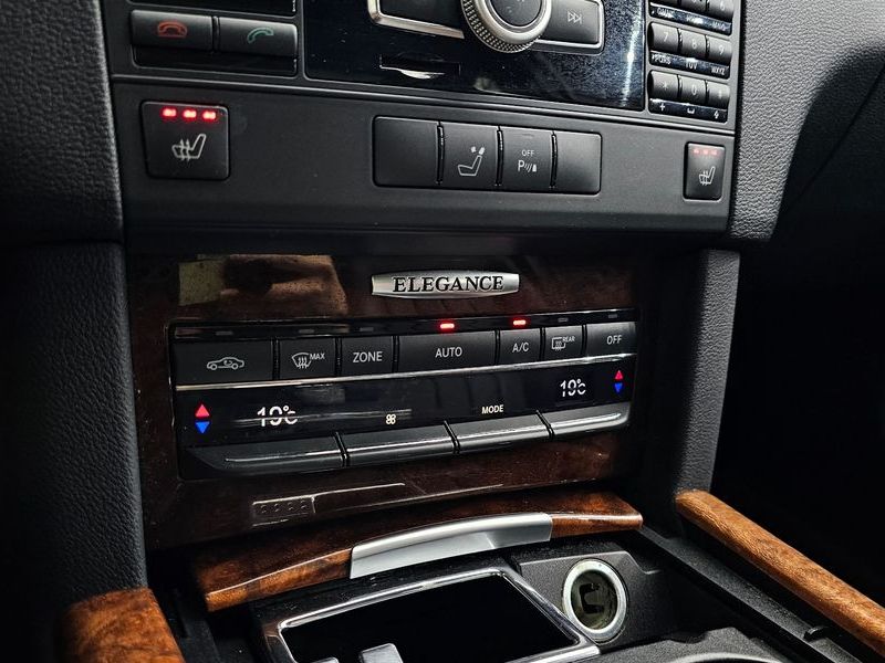 2012 Mercedes-Benz E-Class E300 Elegance photo 19