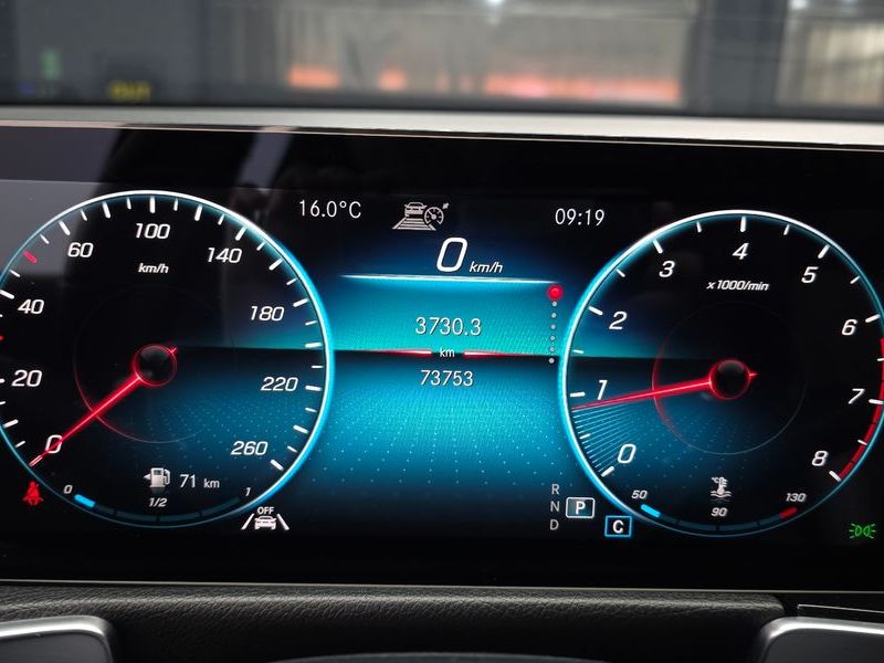 2022 Mercedes-Benz B-Class GLB250 4MATIC photo 8