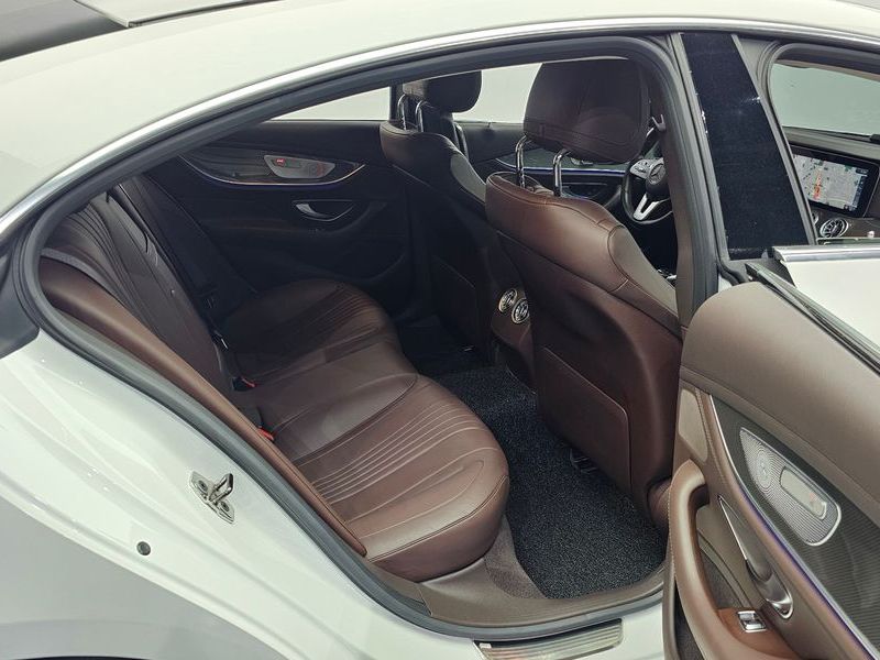 2020 Mercedes-Benz S-Class CLS300d AMG Line photo 12