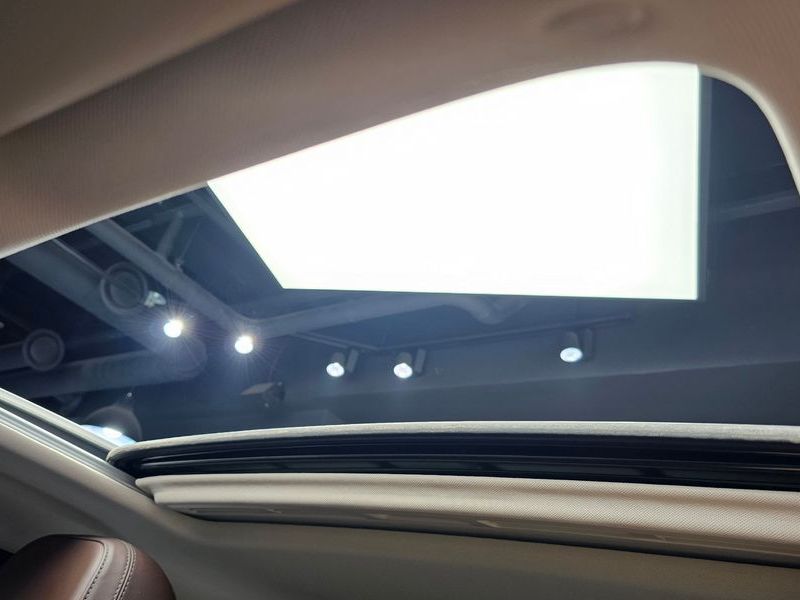 2020 Mercedes-Benz S-Class CLS300d AMG Line photo 17
