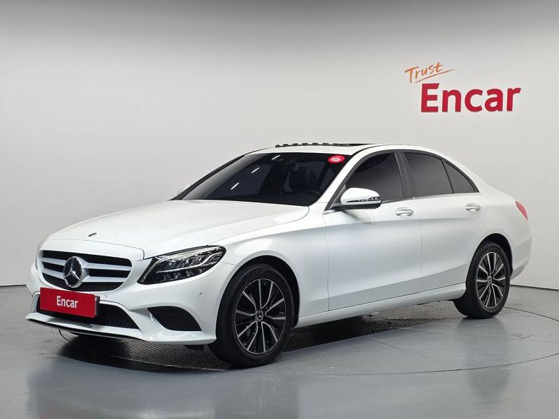2020 Mercedes-Benz C-Class C200 photo 1