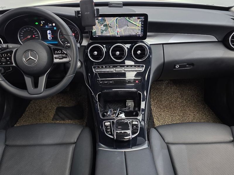 2020 Mercedes-Benz C-Class C200 photo 7