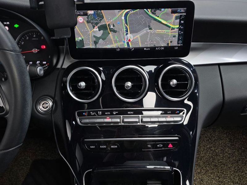 2020 Mercedes-Benz C-Class C200 photo 15