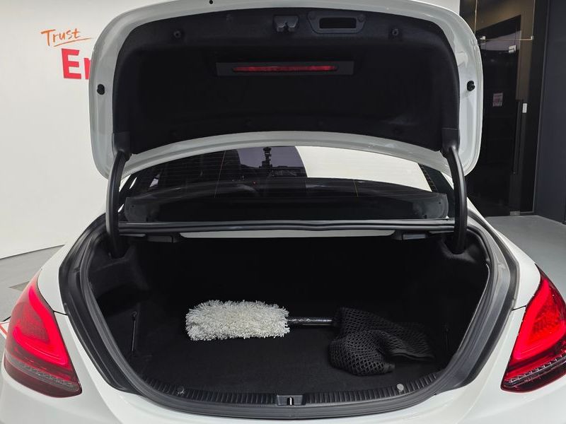 2020 Mercedes-Benz C-Class C200 photo 20