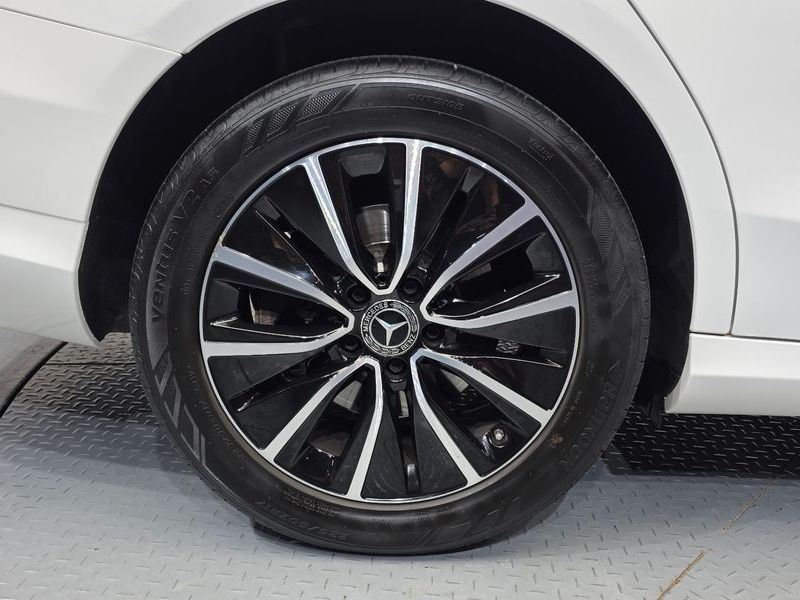 2020 Mercedes-Benz C-Class C200 photo 21