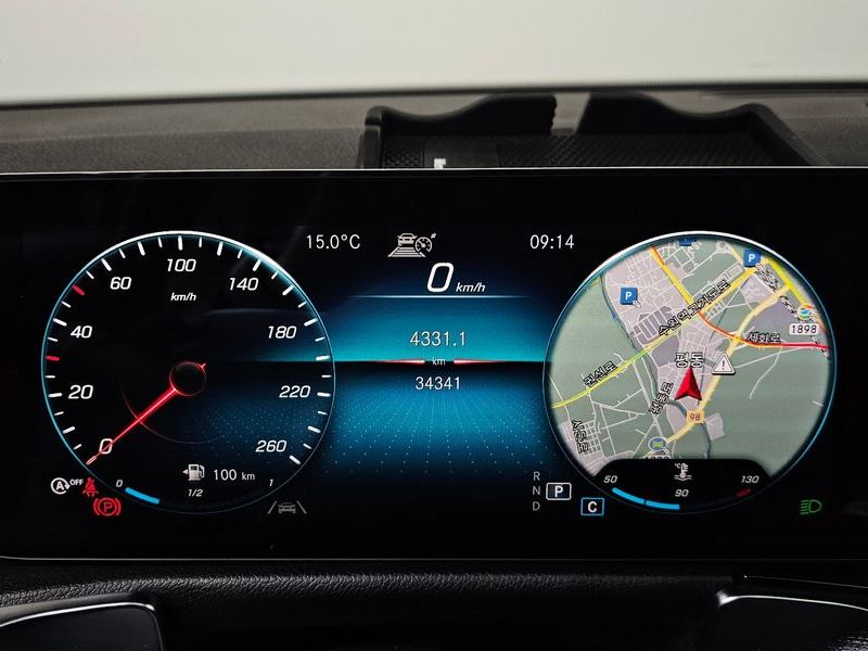 2021 Mercedes-Benz B-Class GLB220 photo 8