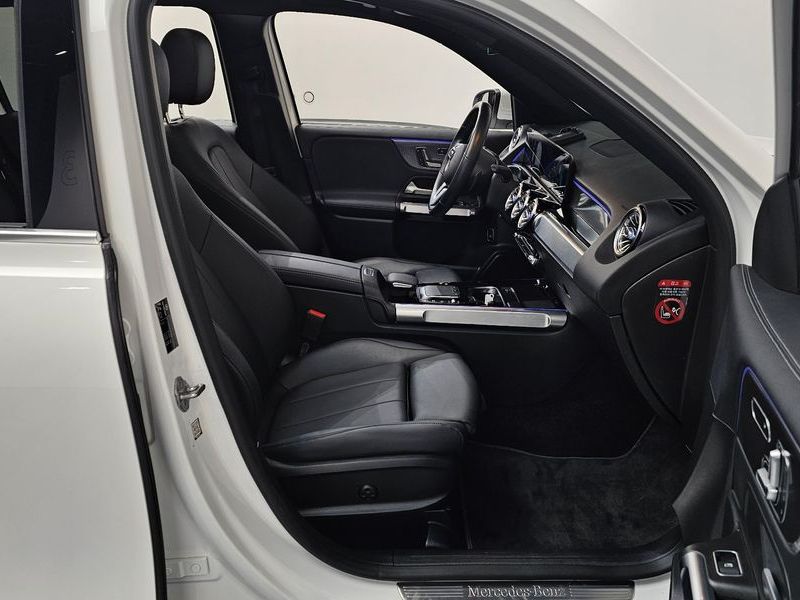 2021 Mercedes-Benz B-Class GLB220 photo 11