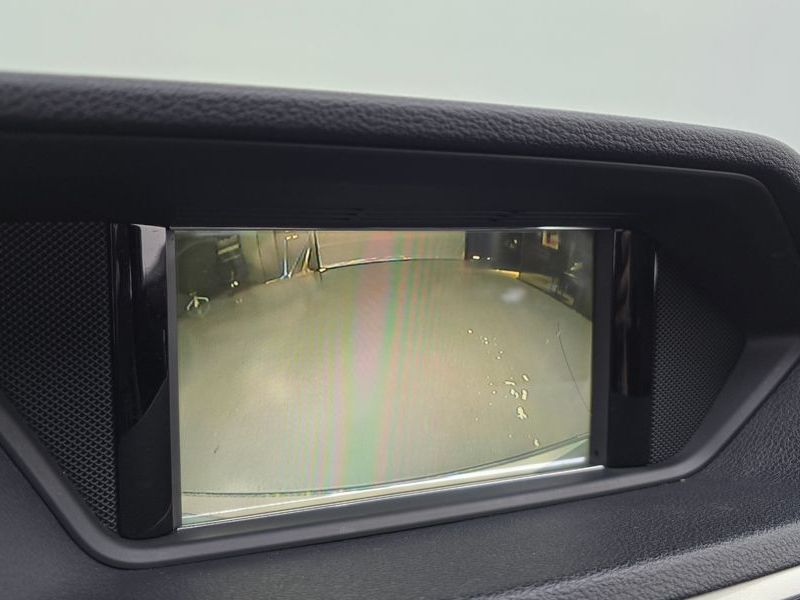 2012 Mercedes-Benz E-Class E300 Elegance photo 14