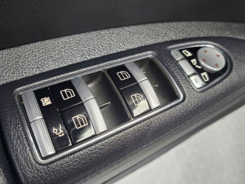 2012 Mercedes-Benz S-Class S350 BlueTEC photo 14