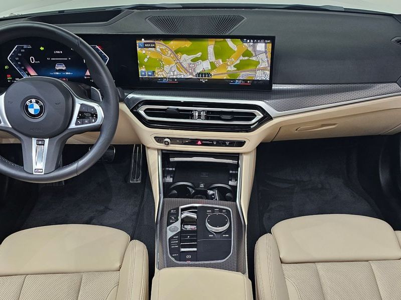 2024 BMW 3 Series 320i M Sport photo 7