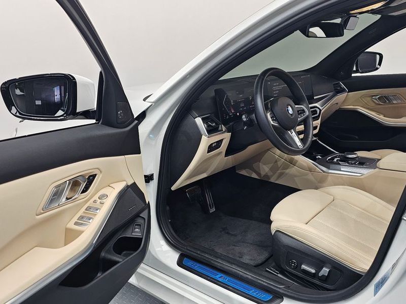 2024 BMW 3 Series 320i M Sport photo 10