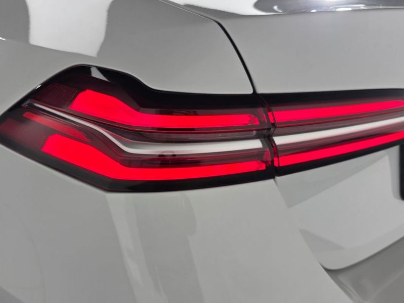 2024 BMW 5 Series 520i M Sport photo 24