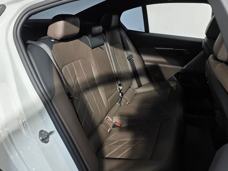 2024 BMW 5 Series 520i M Sport photo 27